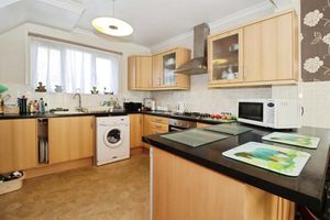 Kitchen- click for photo gallery